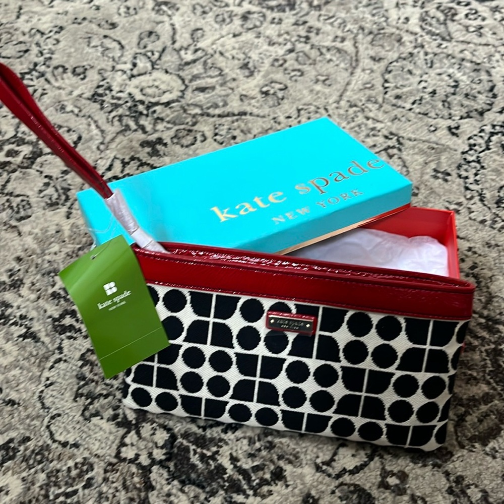 Kate Spade Wristlet 
Cornelia St., Noel